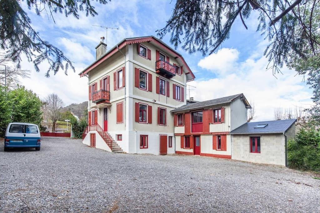 Repaire Du Bagnerais Apartman Bagnères-de-Bigorre Kültér fotó